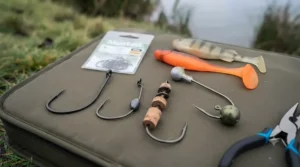 Comparison of different sized wide-gap hooks and weighted hooks suitable for rigging large soft plastic swimbaits